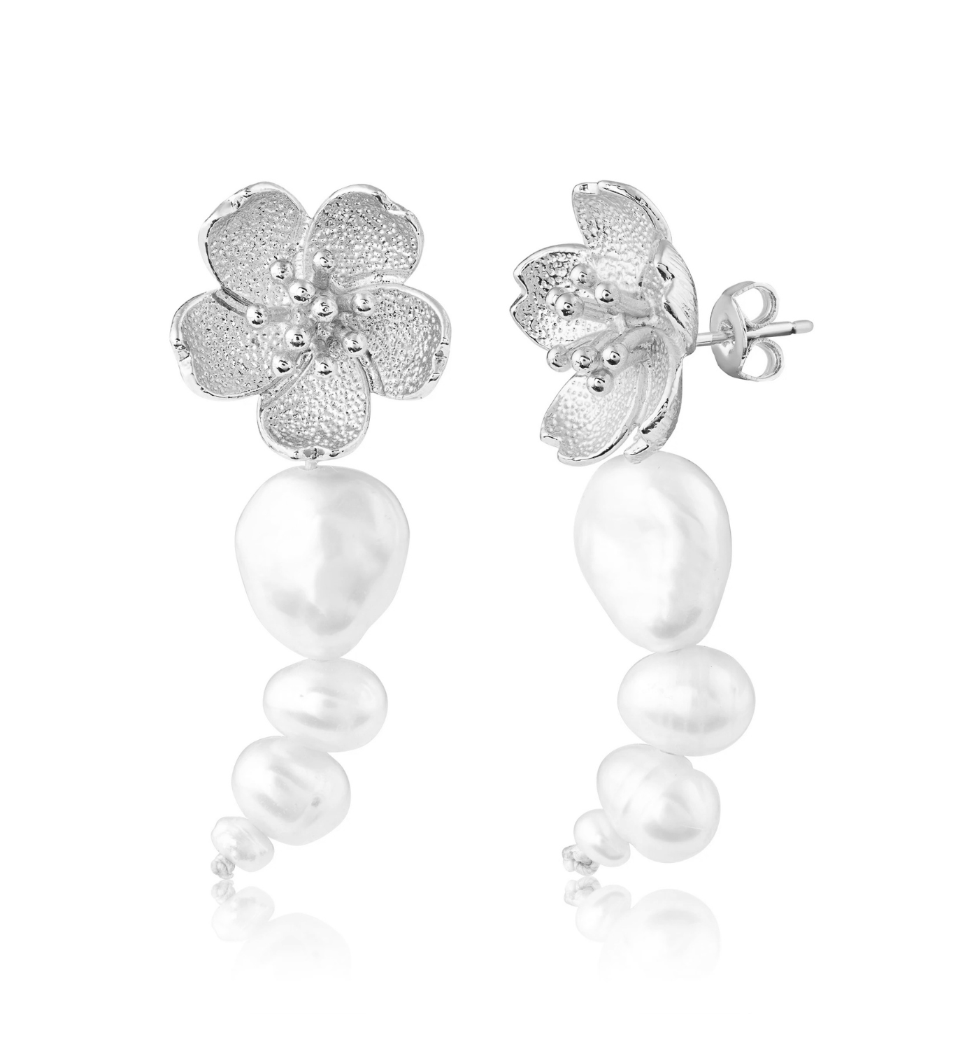 Gardenia Pearl Silver Earrings